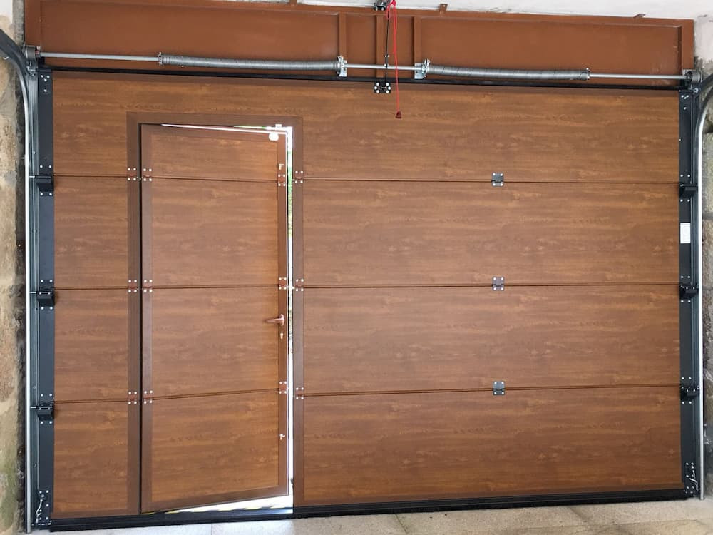Puerta Seccional Maoc Hogar